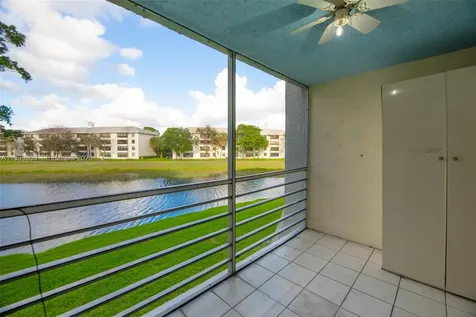 9311 Orange Grove Drive Davie FL 33324