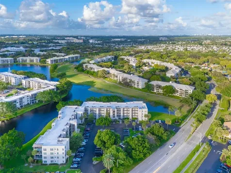 9311 Orange Grove Drive Davie FL 33324