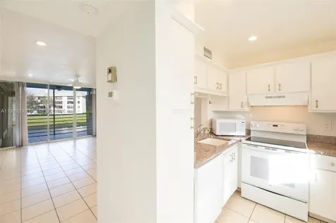 9311 Orange Grove Drive Davie FL 33324