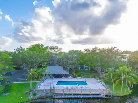 9311 Orange Grove Drive Davie FL 33324