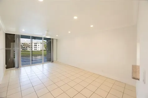 9311 Orange Grove Drive Davie FL 33324
