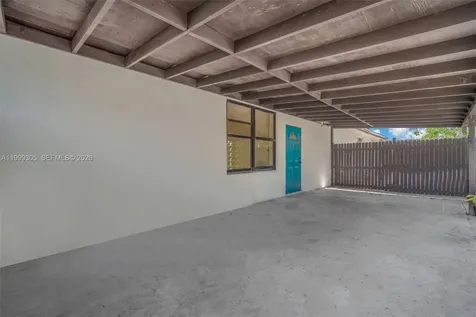 7022 SW 19th Court North Lauderdale FL 33068