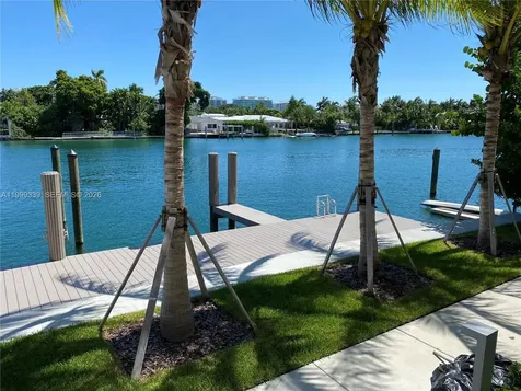 9521 E Bay Harbor Drive Bay Harbor Islands FL 33154