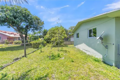 1730 NW 55th Terrace Miami FL 33142