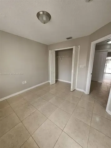 2527 W 76th Street Hialeah FL 33016