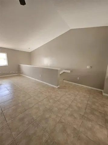 2527 W 76th Street Hialeah FL 33016