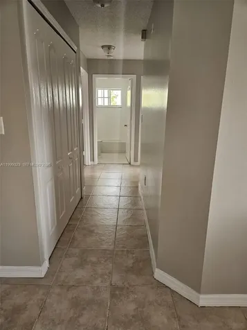 2527 W 76th Street Hialeah FL 33016