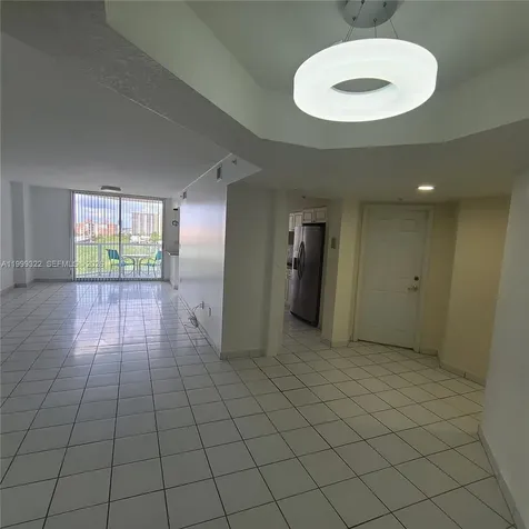 17275 Collins Avenue Sunny Isles Beach FL 33160