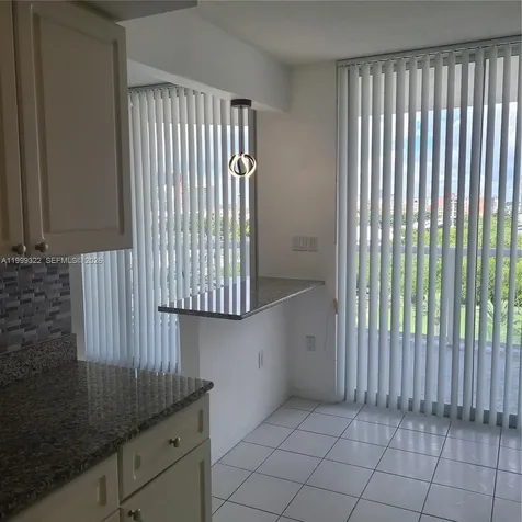 17275 Collins Avenue Sunny Isles Beach FL 33160
