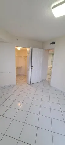 17275 Collins Avenue Sunny Isles Beach FL 33160