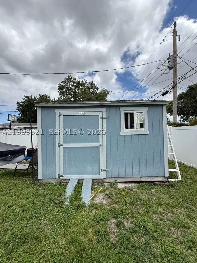 6708 Raleigh Street Hollywood FL 33024