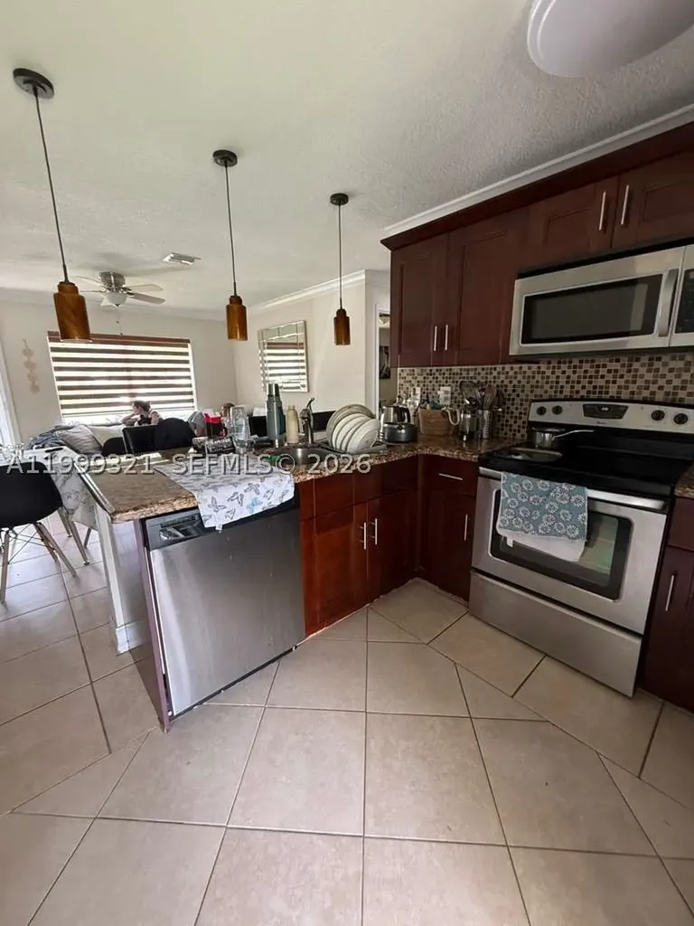 6708 Raleigh Street Hollywood FL 33024