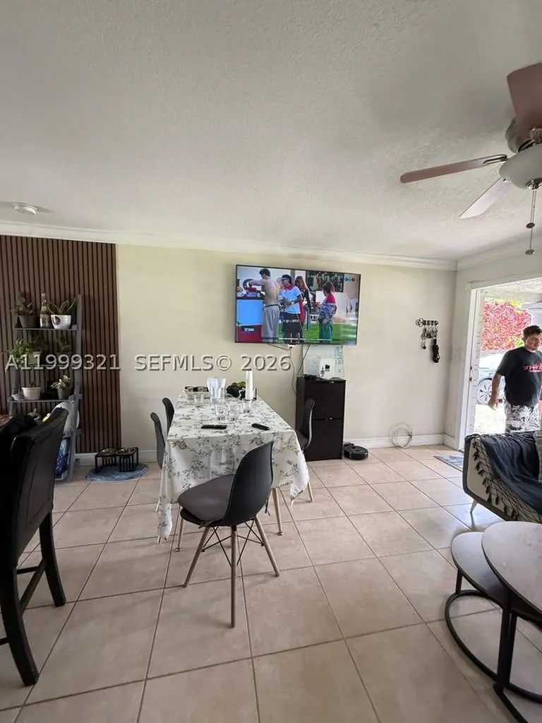6708 Raleigh Street Hollywood FL 33024
