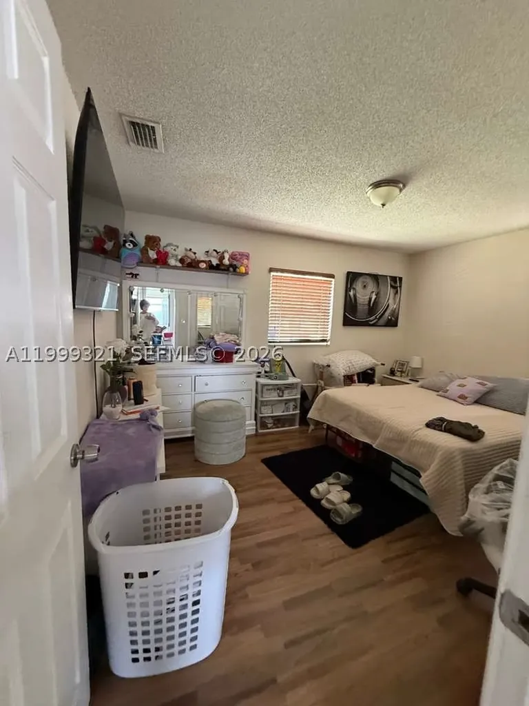 6708 Raleigh Street Hollywood FL 33024