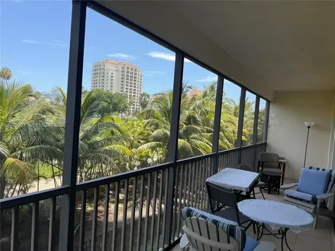 20335 W Country Club Drive Aventura FL 33180