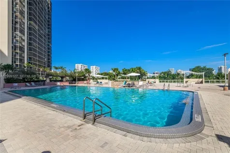 20335 W Country Club Drive Aventura FL 33180