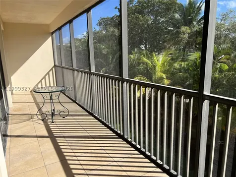 20335 W Country Club Drive Aventura FL 33180