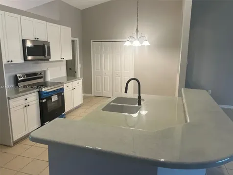 4015 6th Street SW Lehigh Acres FL 33976
