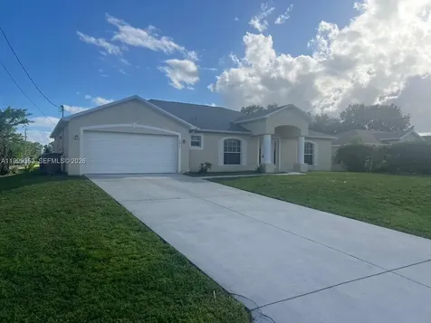 4015 6th Street SW Lehigh Acres FL 33976