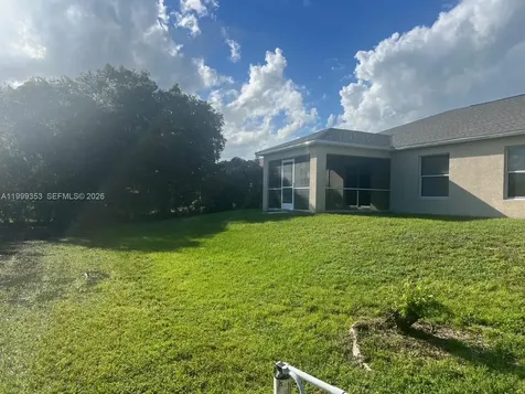 4015 6th Street SW Lehigh Acres FL 33976