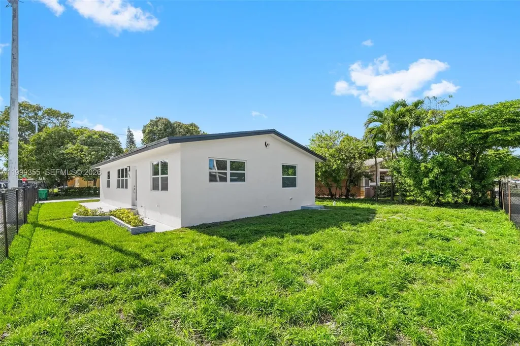 3061 NW 2nd Street Fort Lauderdale FL 33311