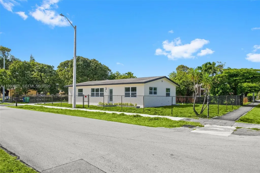 3061 NW 2nd Street Fort Lauderdale FL 33311