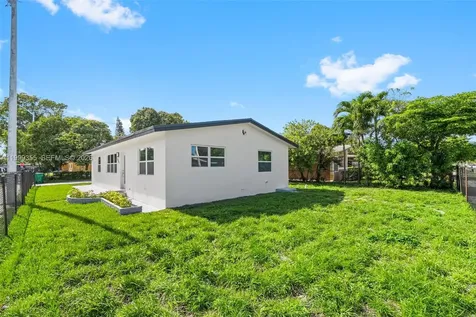 3061 NW 2nd Street Fort Lauderdale FL 33311