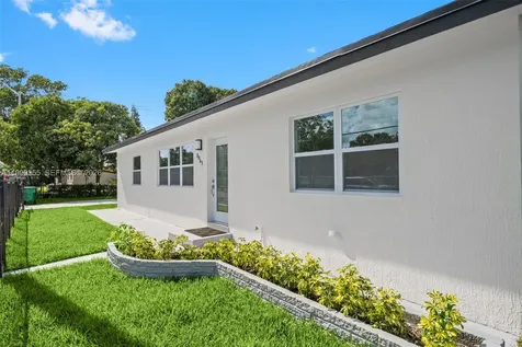 3061 NW 2nd Street Fort Lauderdale FL 33311