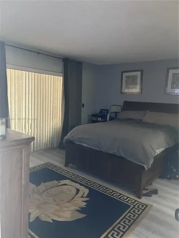 4025 N Nob Hill Road Sunrise FL 33351