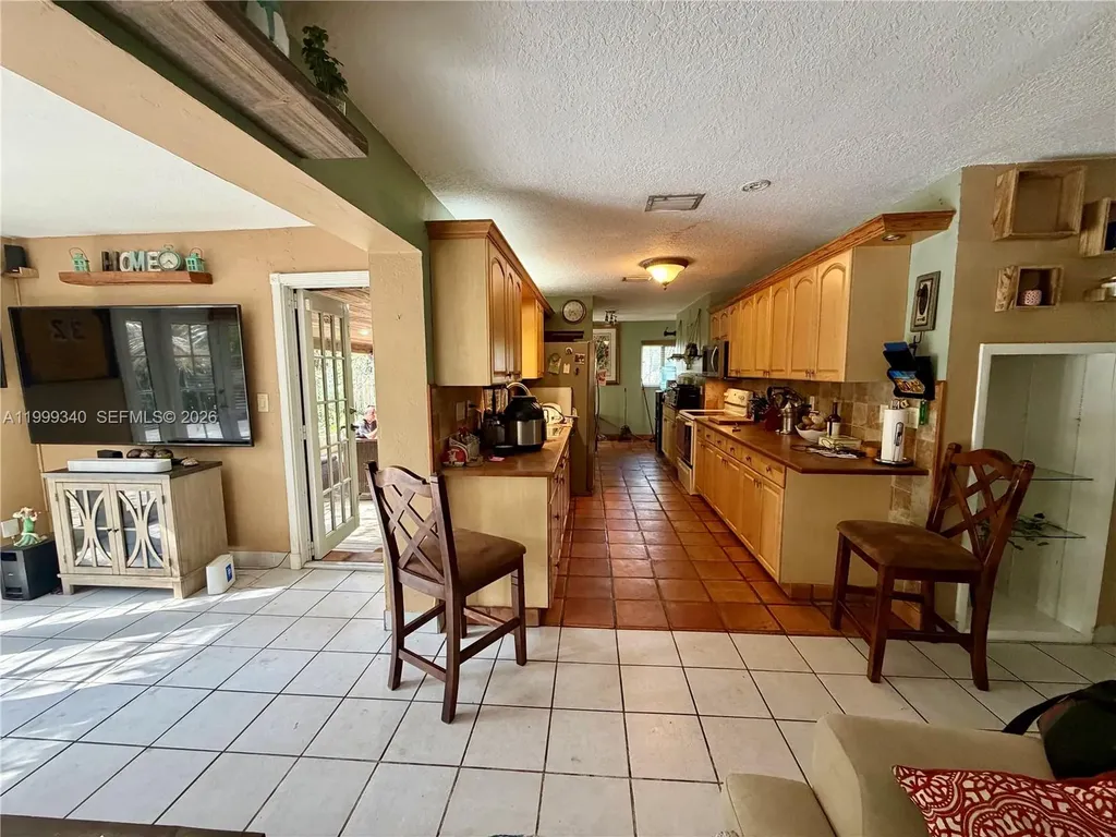 1581 SW 27th Terrace Fort Lauderdale FL 33312