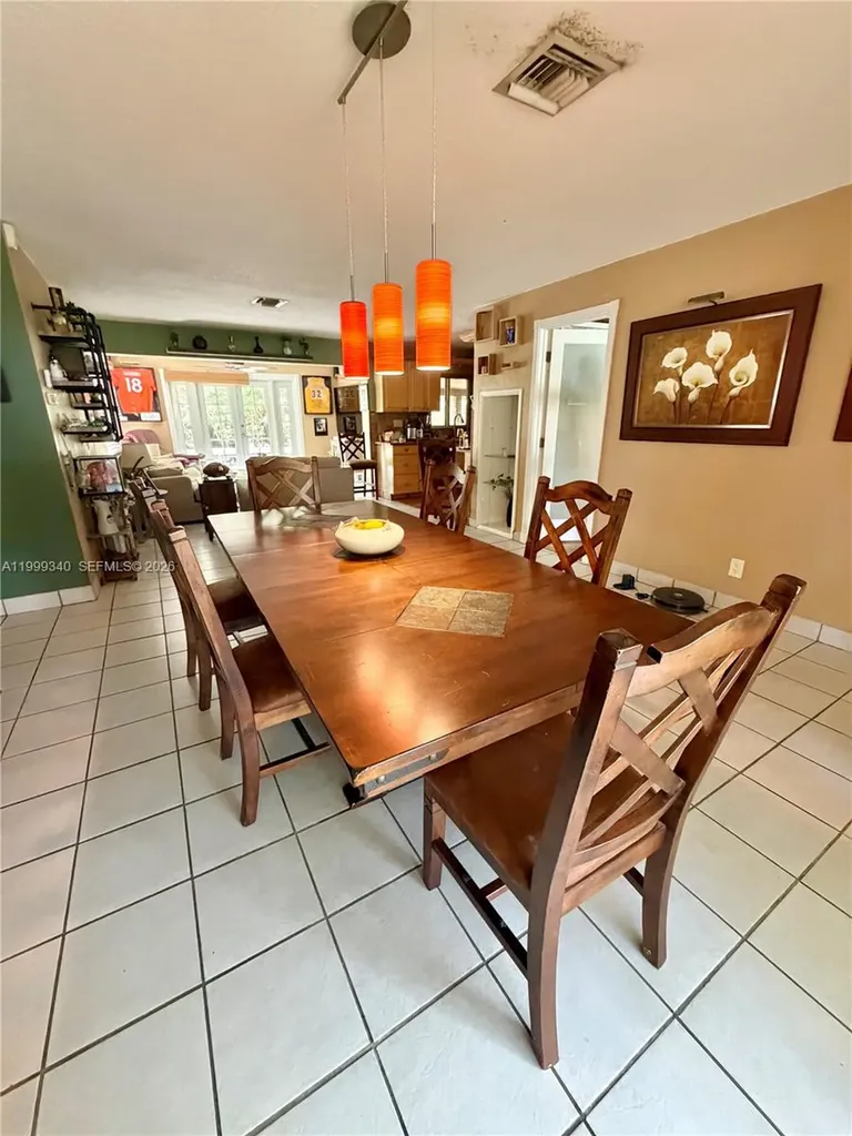1581 SW 27th Terrace Fort Lauderdale FL 33312
