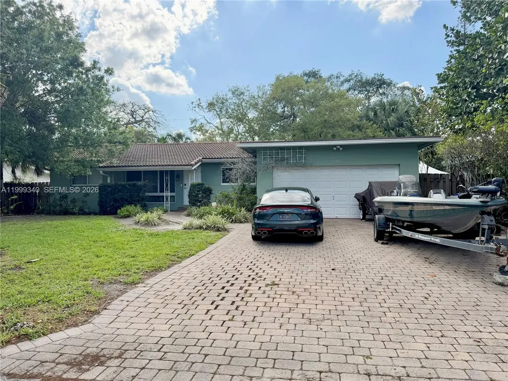 1581 SW 27th Terrace Fort Lauderdale FL 33312