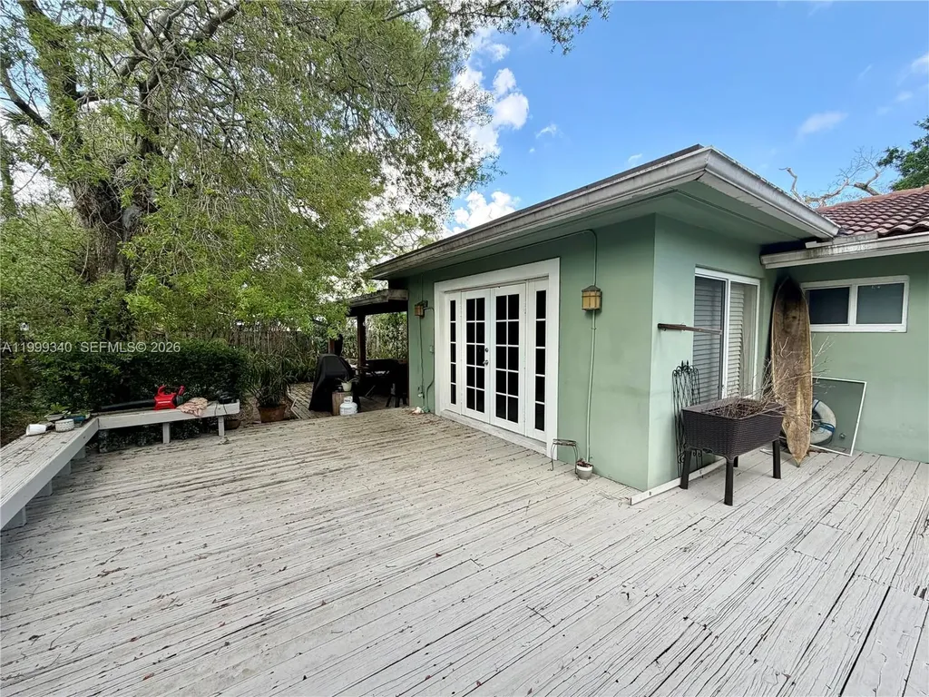 1581 SW 27th Terrace Fort Lauderdale FL 33312