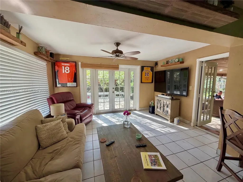 1581 SW 27th Terrace Fort Lauderdale FL 33312
