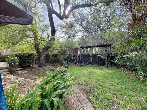 1581 SW 27th Terrace Fort Lauderdale FL 33312