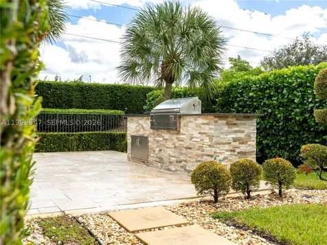 4950 E Sterling Ranch Circle Davie FL 33314