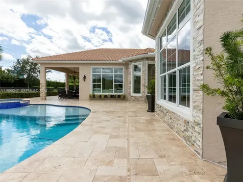 4950 E Sterling Ranch Circle Davie FL 33314