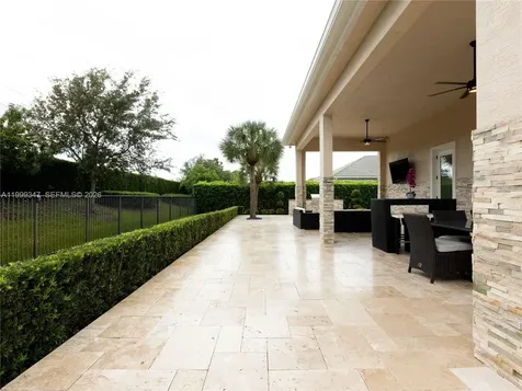 4950 E Sterling Ranch Circle Davie FL 33314