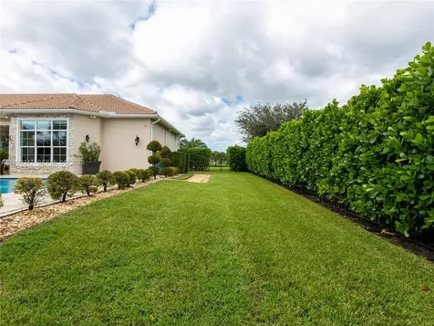 4950 E Sterling Ranch Circle Davie FL 33314