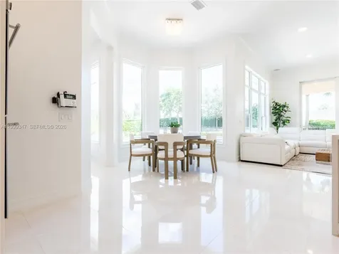 4950 E Sterling Ranch Circle Davie FL 33314