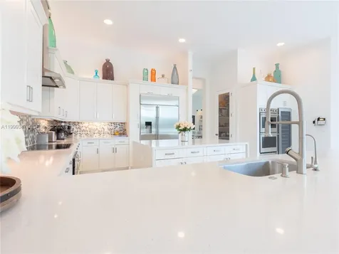 4950 E Sterling Ranch Circle Davie FL 33314