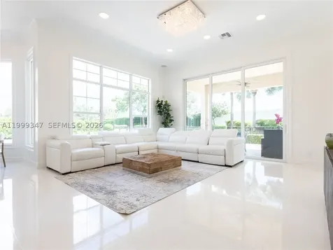 4950 E Sterling Ranch Circle Davie FL 33314