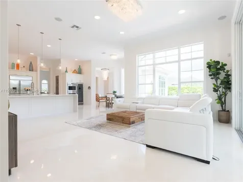4950 E Sterling Ranch Circle Davie FL 33314