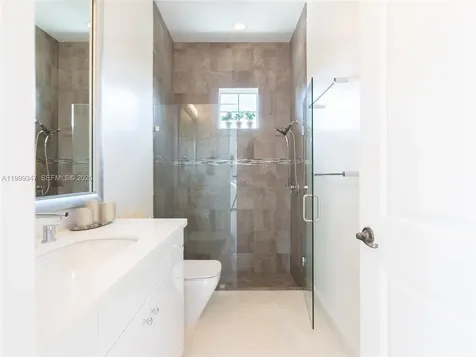4950 E Sterling Ranch Circle Davie FL 33314