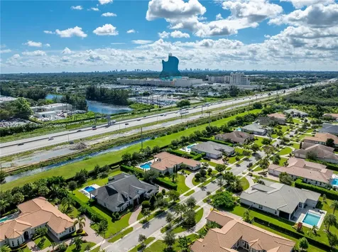 4950 E Sterling Ranch Circle Davie FL 33314