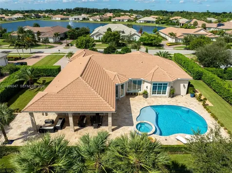 4950 E Sterling Ranch Circle Davie FL 33314