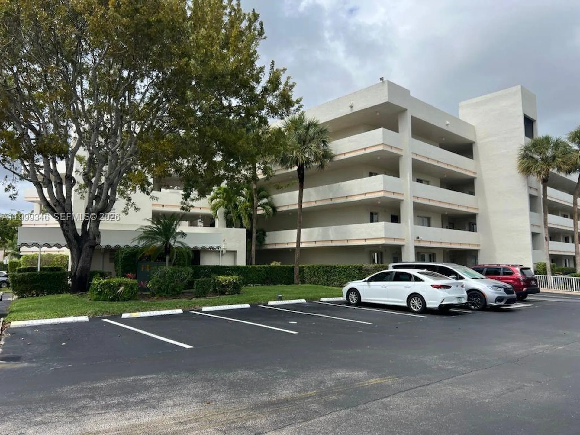 3186 Via Poinciana Lake Worth FL 33467