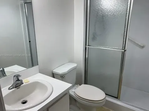 3186 Via Poinciana Lake Worth FL 33467