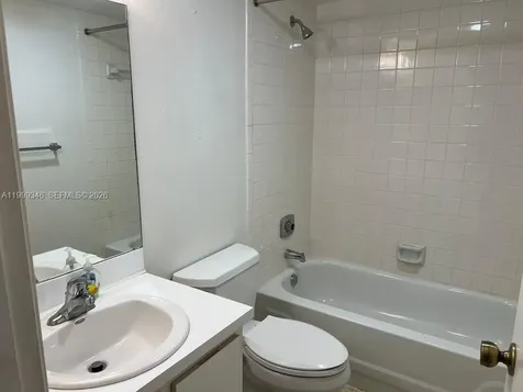 3186 Via Poinciana Lake Worth FL 33467