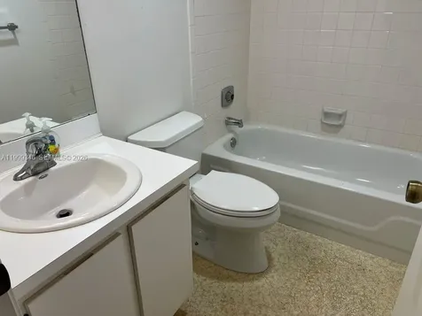 3186 Via Poinciana Lake Worth FL 33467